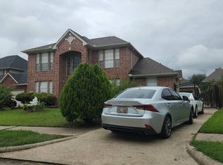 8918 Riverwell Cir E, Houston, TX 77083