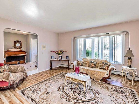 2nd image of 43 Floral Ave