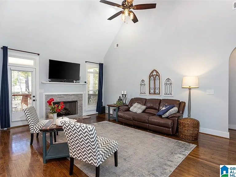 1011 Creel Dr — Photo 5