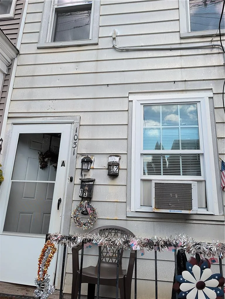 2 bed, 1.0 bath, 950 sqft, $1,500 — Photo 1