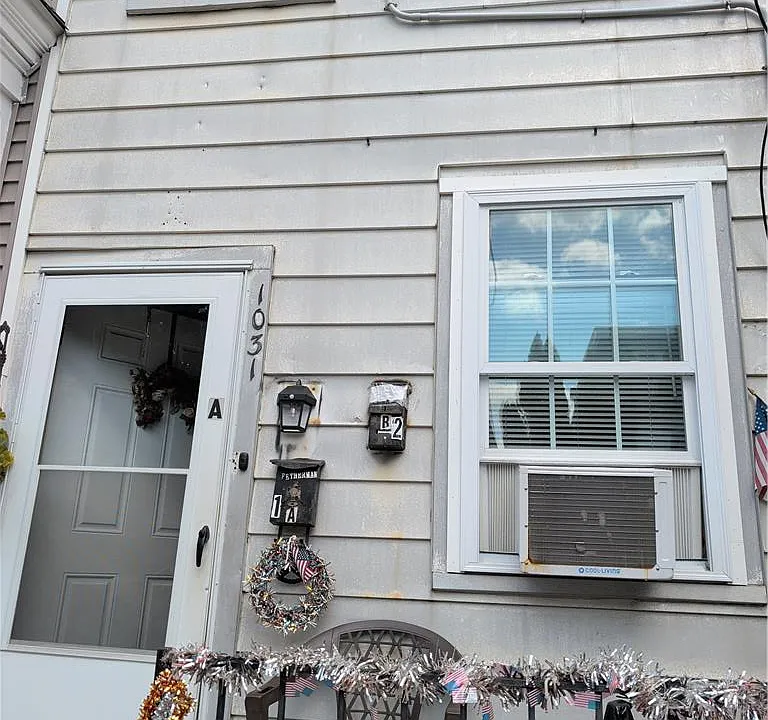 1031 Washington St #2