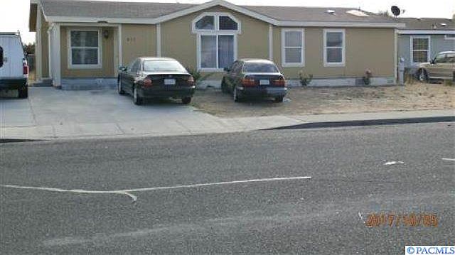1st image of 411 N Cedar Ave