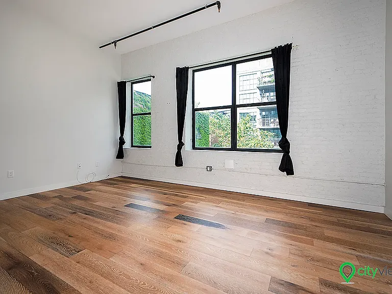 945 Bergen St #502 — Photo 5