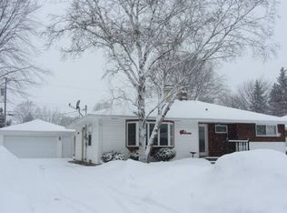 2725 Elmwood Ct, Appleton, WI 54911