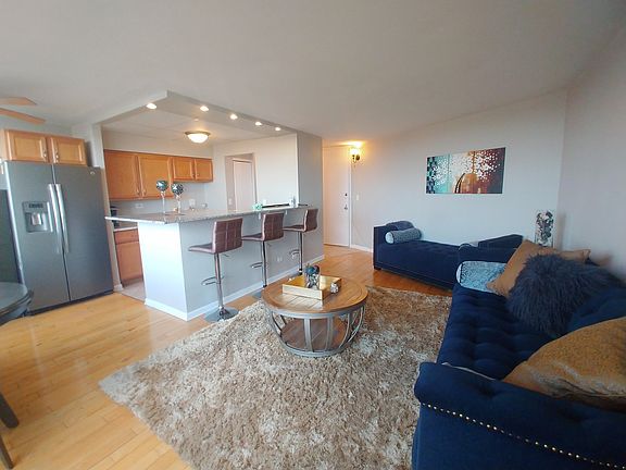 4th image of 3925 Triumvera Dr APT 7G