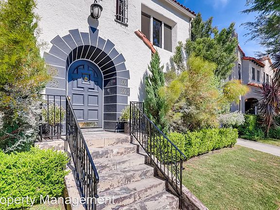 3rd image of 350 N Sierra Bonita Ave #8464355