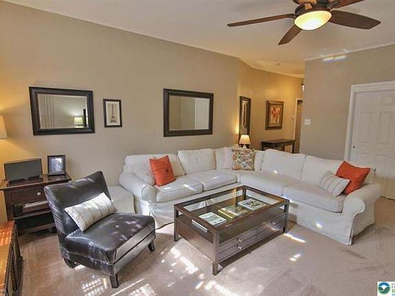 3rd image of 325 N 8th St #1