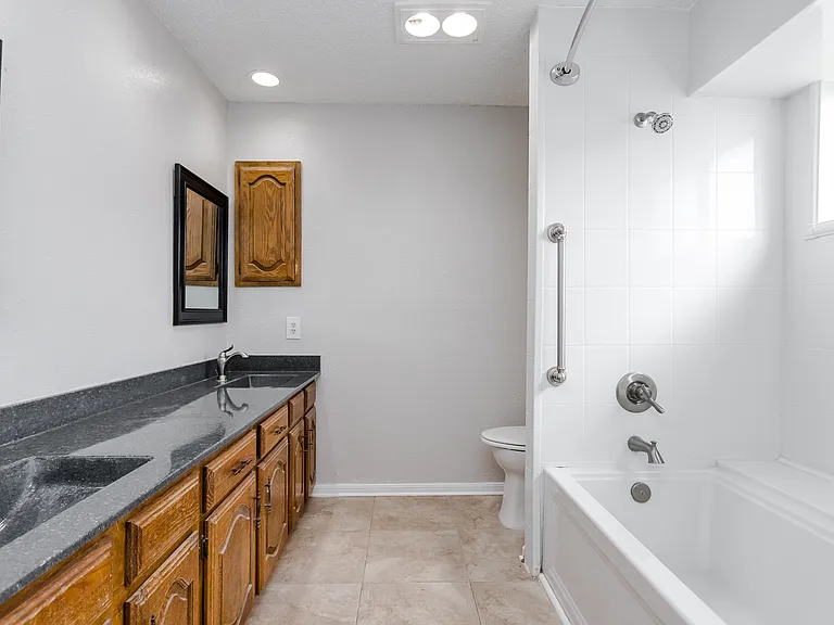 4617 Olympia Dr — Photo 41