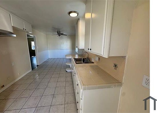 5th image of 3275 Palm Ave