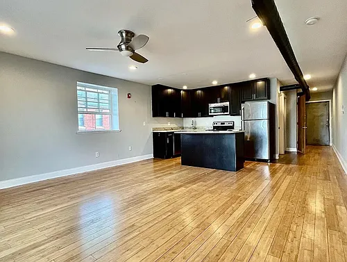 2366 E York St #2 Photo 1