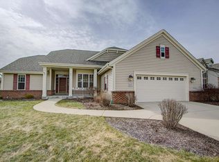 N174W20215 Creekside Dr, Jackson, WI 53037