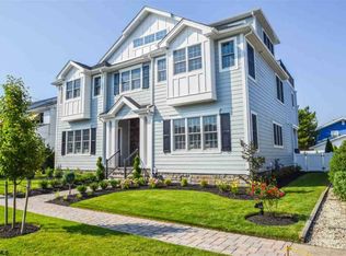 9 E Aberdeen Rd, Ocean City, NJ 08226