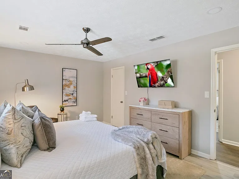 65 Juliana Dr — Photo 11