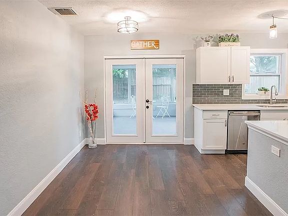 4th image of 5532 Kiwanis Pl NE