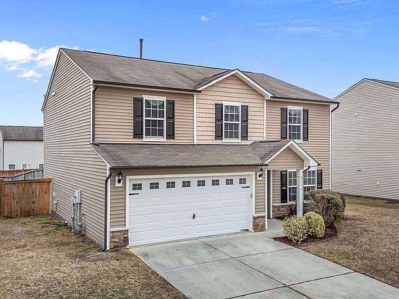 4th image of 2616 Fortrose Ln