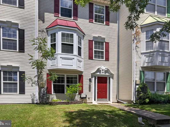 22 Arrowood Ct, Baltimore, MD 21237