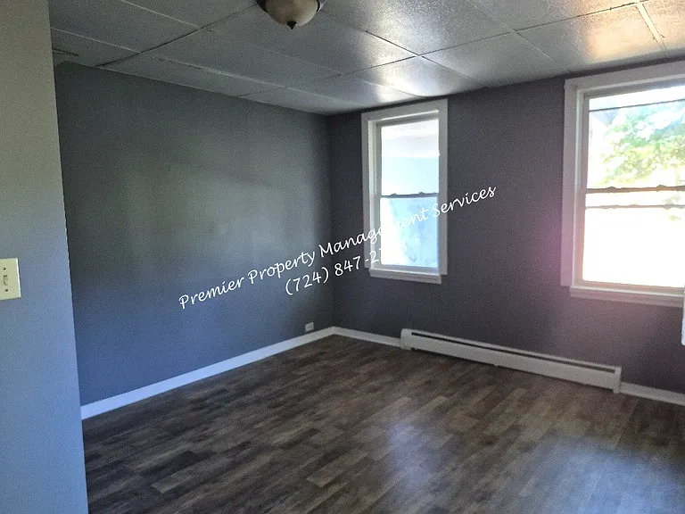 421 Schiller St — Photo 7