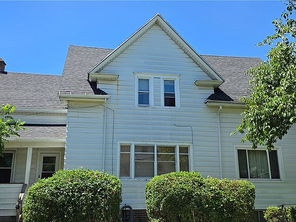 5th image of 385 Fernwood Ave