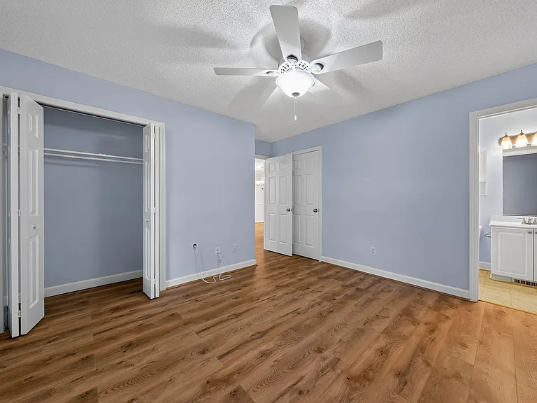 1249 Skyview Dr — Photo 20