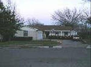 2416 Timberlake Dr, Irving, TX 75062