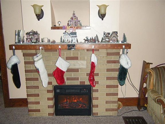 4th image of 716 Hall Ave