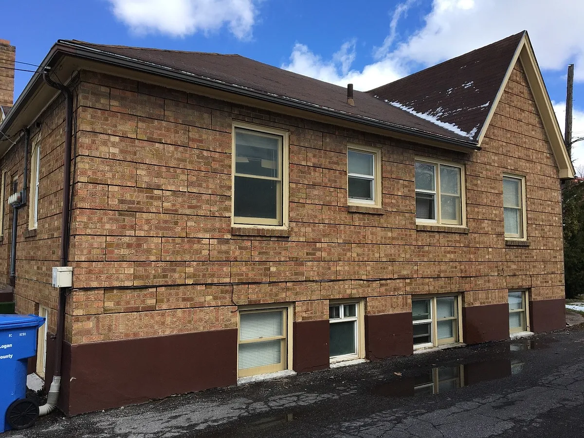 Building Photo - 9 S 100 E