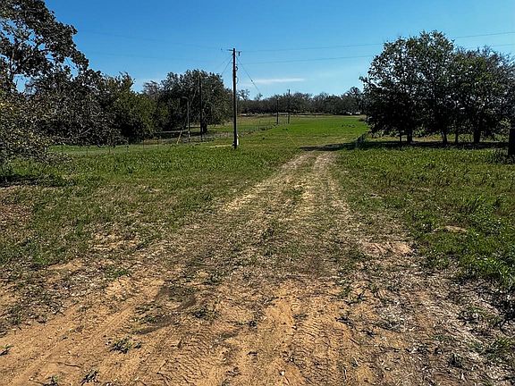 4th image of 127 Hall Rd
