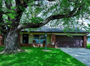 800 S Parkway Dr, Bloomington, IN