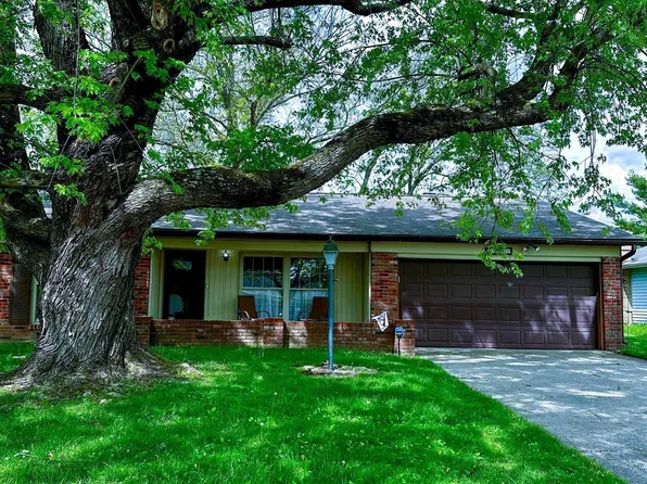 800 S Parkway Dr, Bloomington, IN 47403