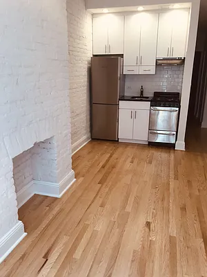 Rented by Metropolis Real Estate of Manhattan | media 37