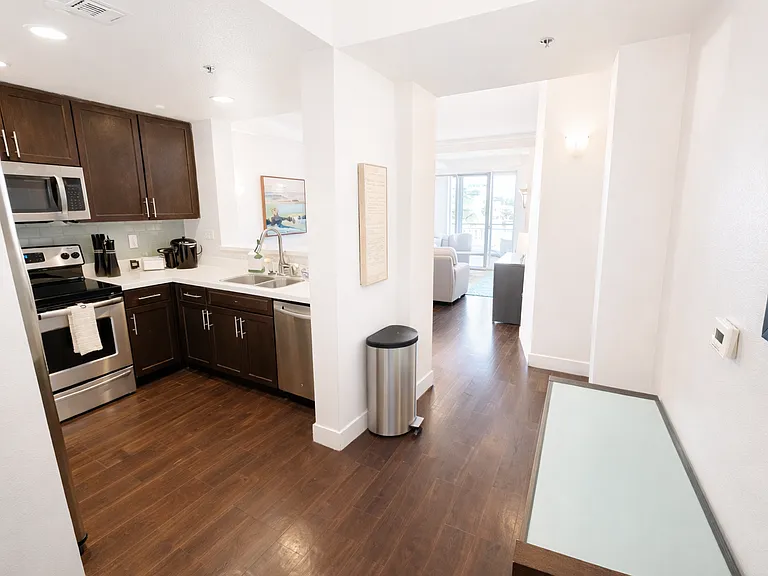 10740 Wilshire Blvd #609 — Photo 6