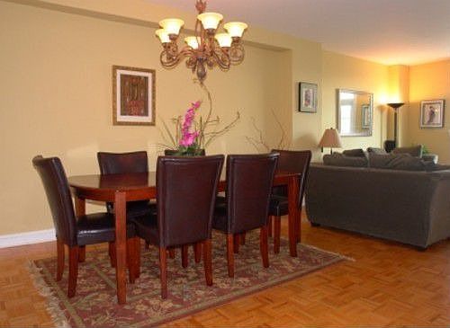 3rd image of 206 Shearwater Ct W APT 52