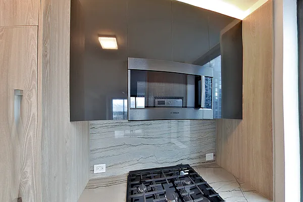 Rented by Greystar | media 10