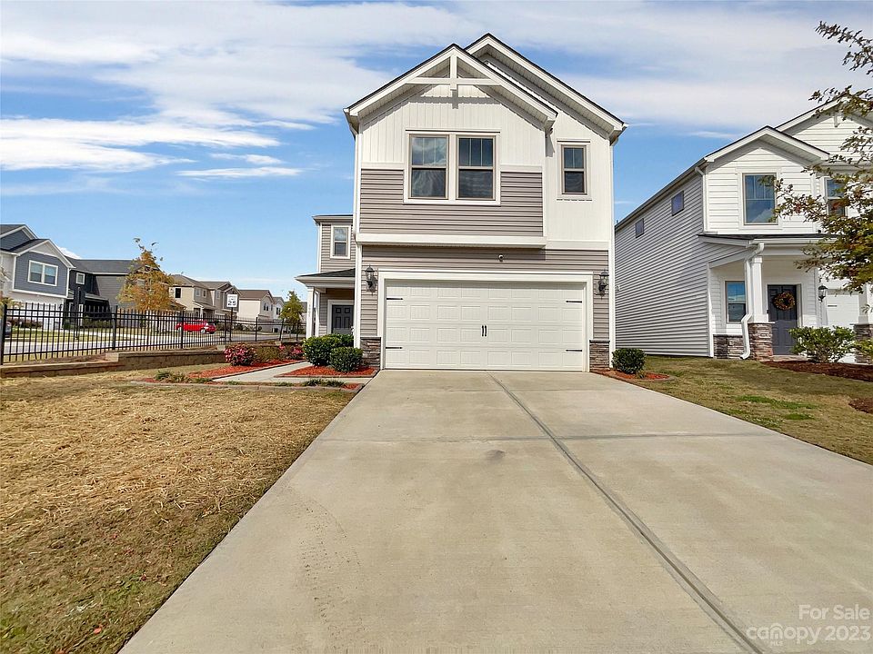1st image of 3905 Woodland View Dr