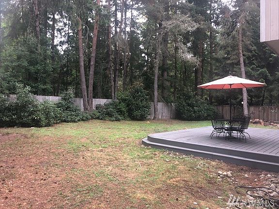 4th image of 414 238th Ave NE