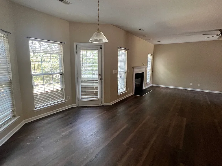 4115 Oakton Ridge Ct — Photo 15