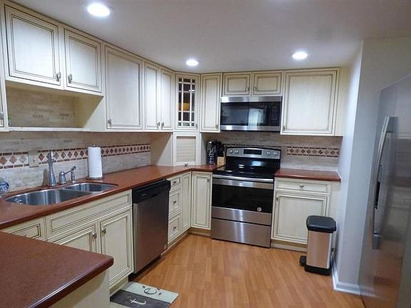 3rd image of 2800 N Ocean Dr #5BC