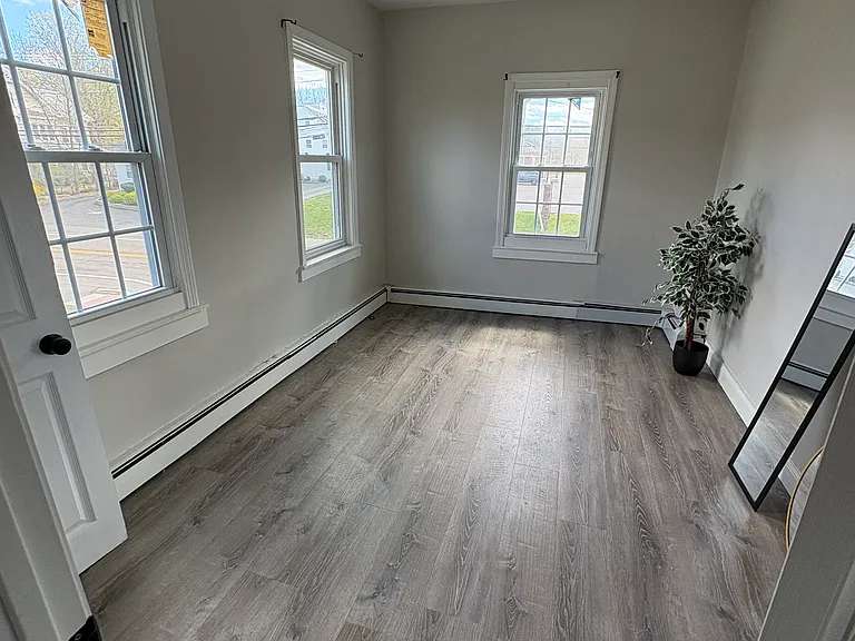 172 N Franklin St #2 — Photo 10