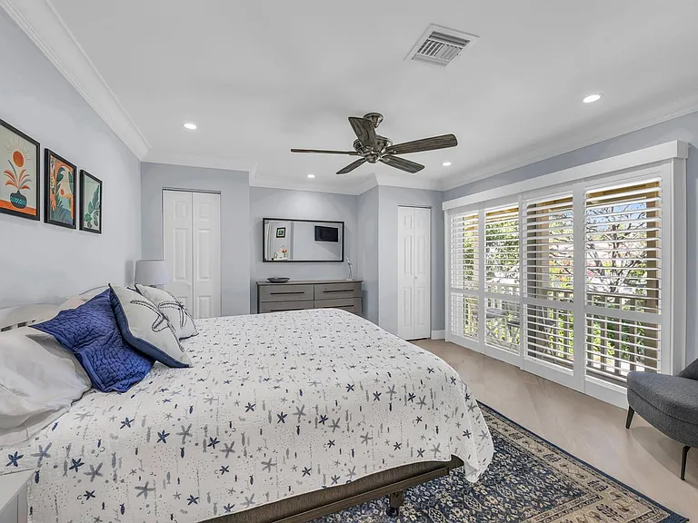 234 Seabreeze Cir — Photo 15