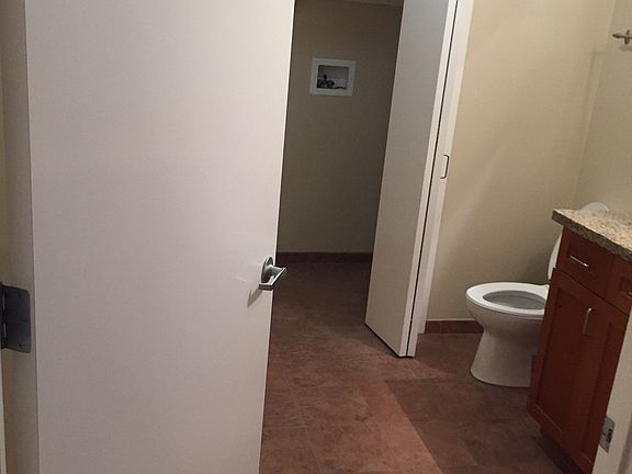 1/2 BATH