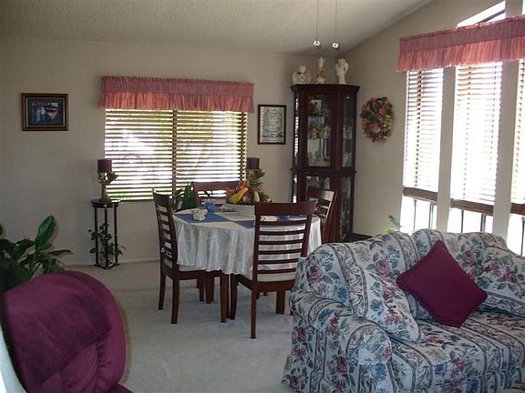 Family Room Informal Dining