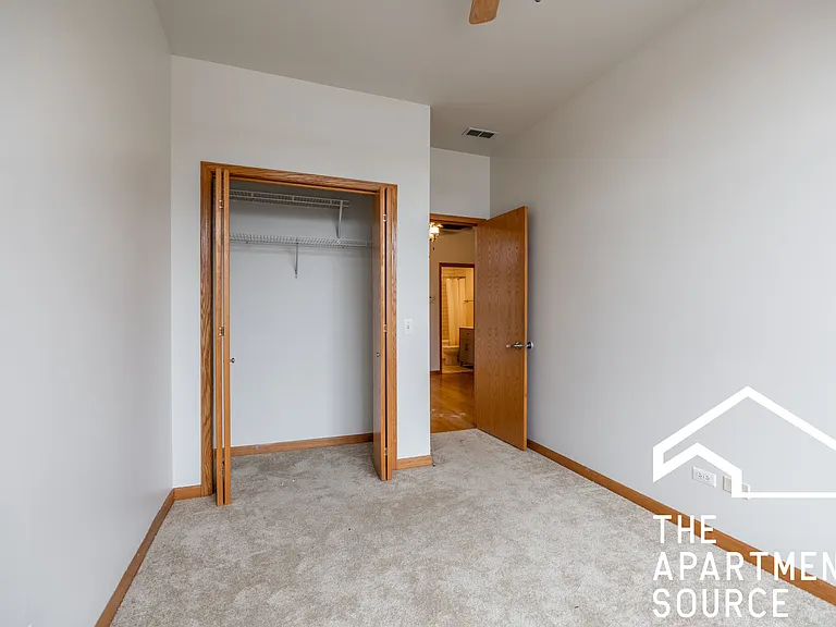 509 N Racine Ave #2N — Photo 12