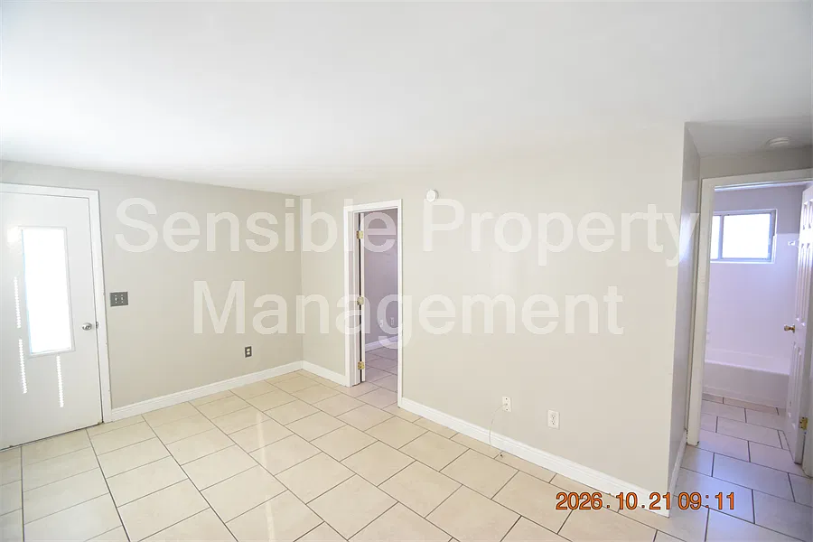2 bed, $1,395 — Photo 3