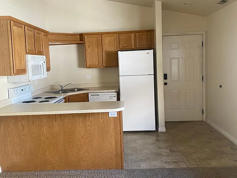 650 N 500 W #301 — Photo 27