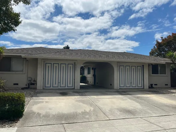 21240 Gardena Dr, Cupertino, CA 95014