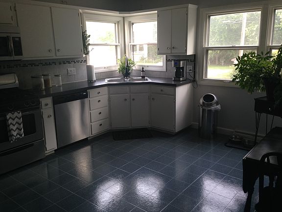 5th image of 1137 Fulton Ave