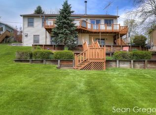 3864 Murray View Dr NE, Lowell, MI 49331