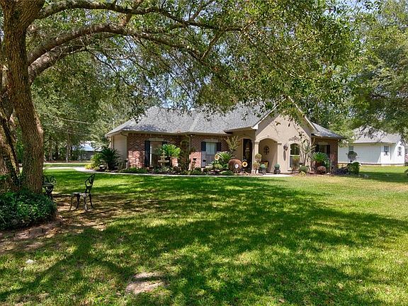 2nd image of 61221 Forest Dr