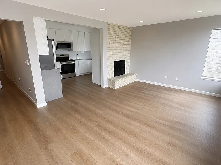 410 44th Ave #303 — Photo 7