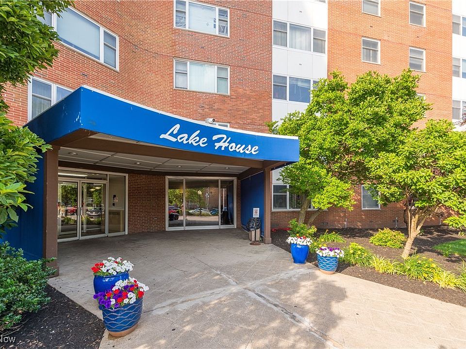 1st image of 11850 Edgewater Dr APT 1020